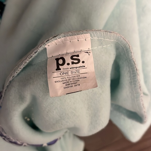 Iridescent mermaid tail blanket Snuggie sleeping bag - Picture 3 of 5